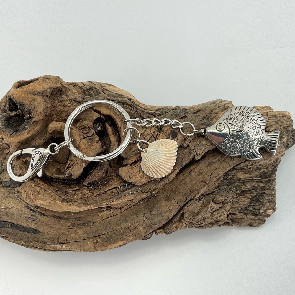 Silver Fish Key Chain, Bag Charm with Angel Wing Sea Shell Charm, Fish #4 - Picture 5 of 6